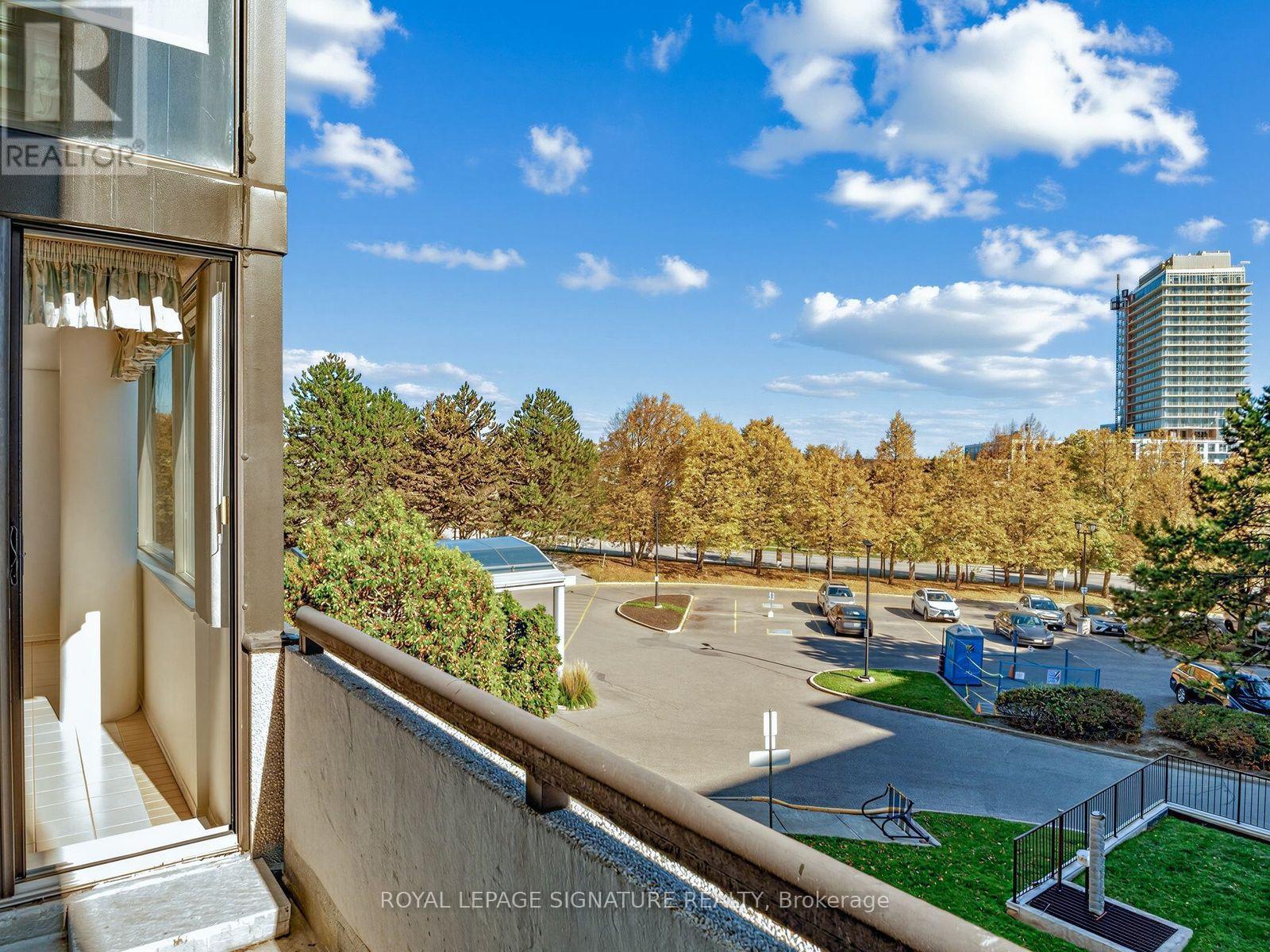 303- 20 Harding Boulevard West, Richmond Hill, ON photo 25