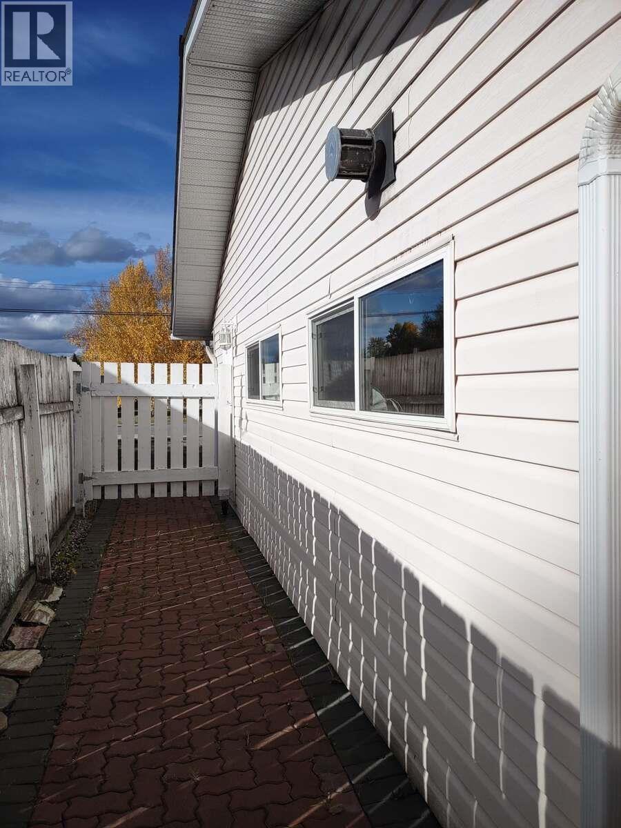 378 ENDAKO AVENUE, Fraser Lake - Image 1