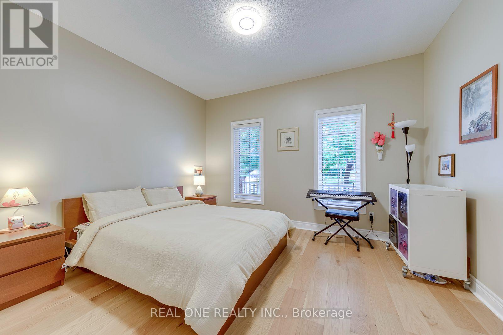 4250 Price Court, Burlington, ON photo 16