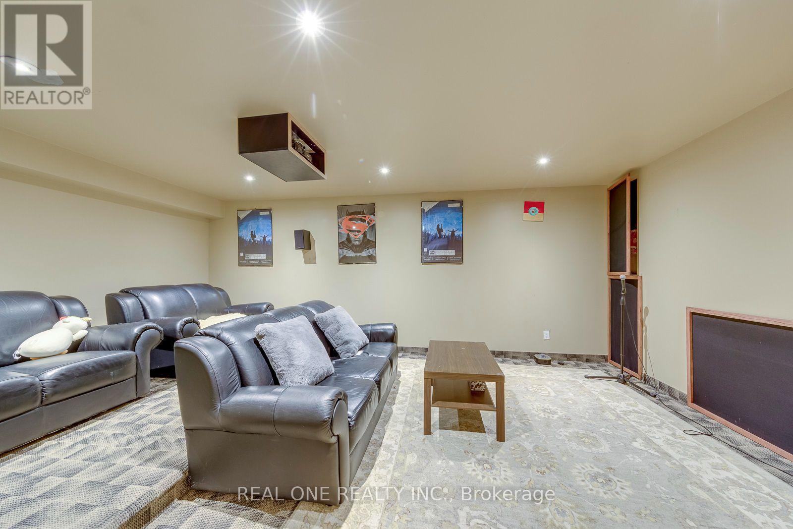 4250 Price Court, Burlington, ON photo 27