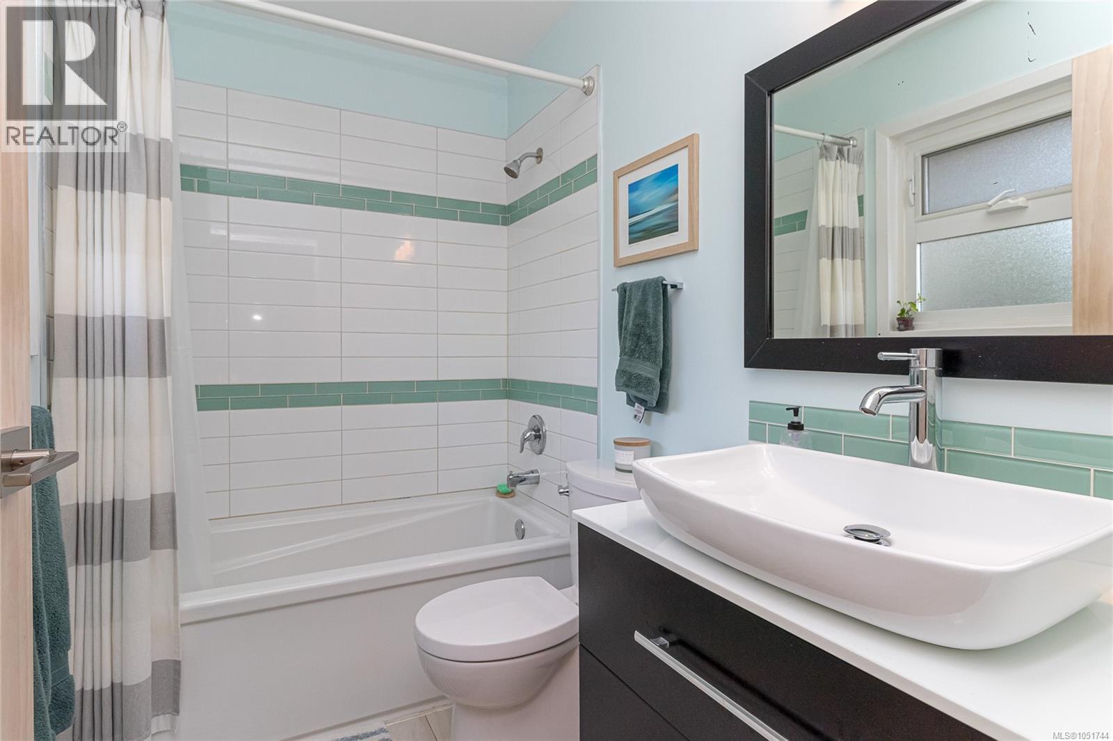 4413 Strom Ness Pl, Saanich - Image 1