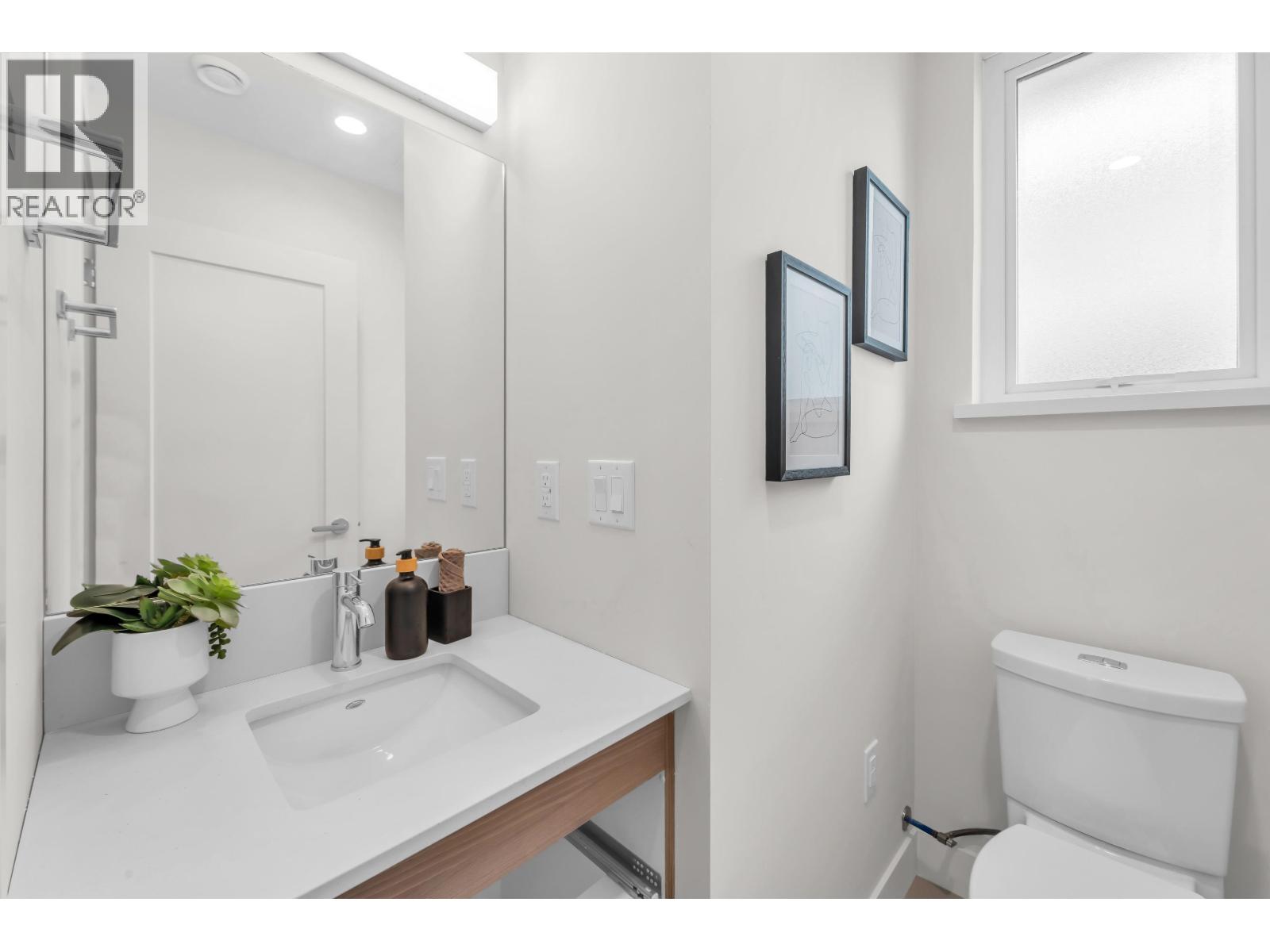 4 9331 FERNDALE ROAD, Richmond - Image 1