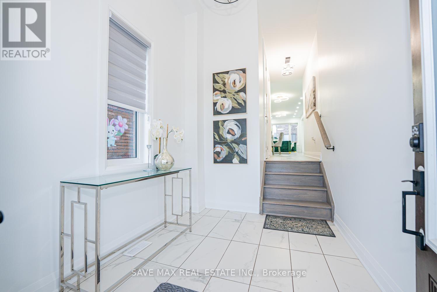 42 PRINCE PHILIP BOULEVARD, North Dumfries — photo 5