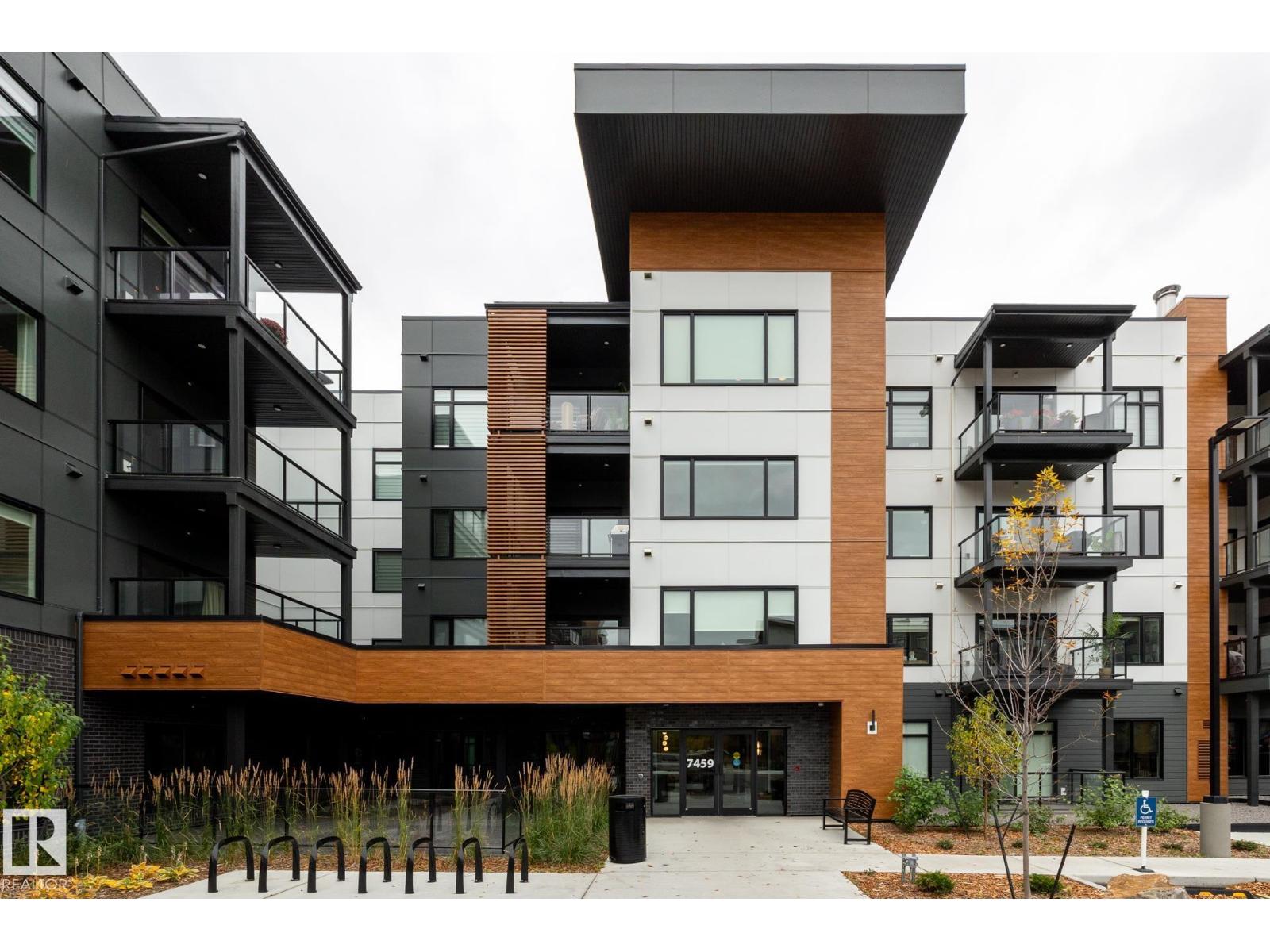 Property photograph 1 for MLS E4513144