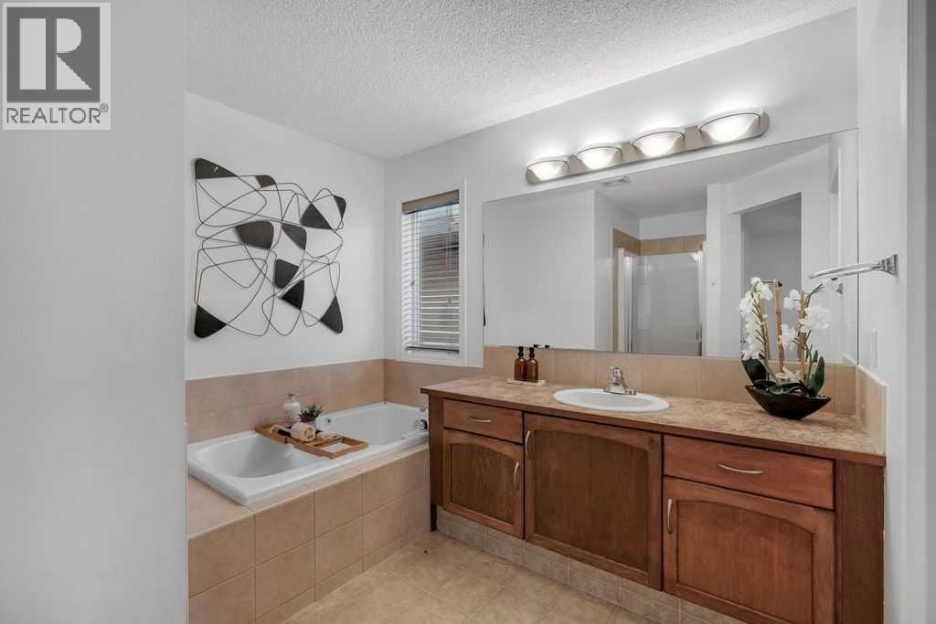 105 Saddlecrest Green NE, Calgary — photo 24