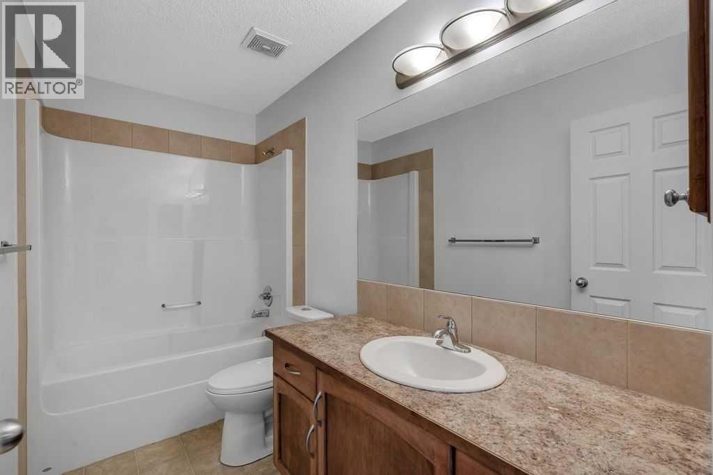 105 Saddlecrest Green NE, Calgary — photo 33