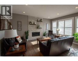 5pc Bathroom - 166 Nolancliff Crescent Nw, Calgary, AB T3R0J4 Photo 7