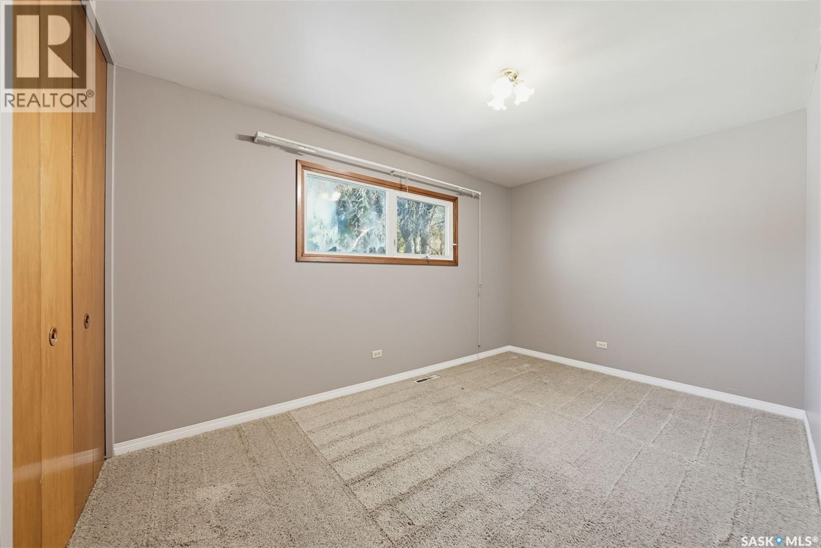 404 5th AVENUE E, Watrous — photo 12