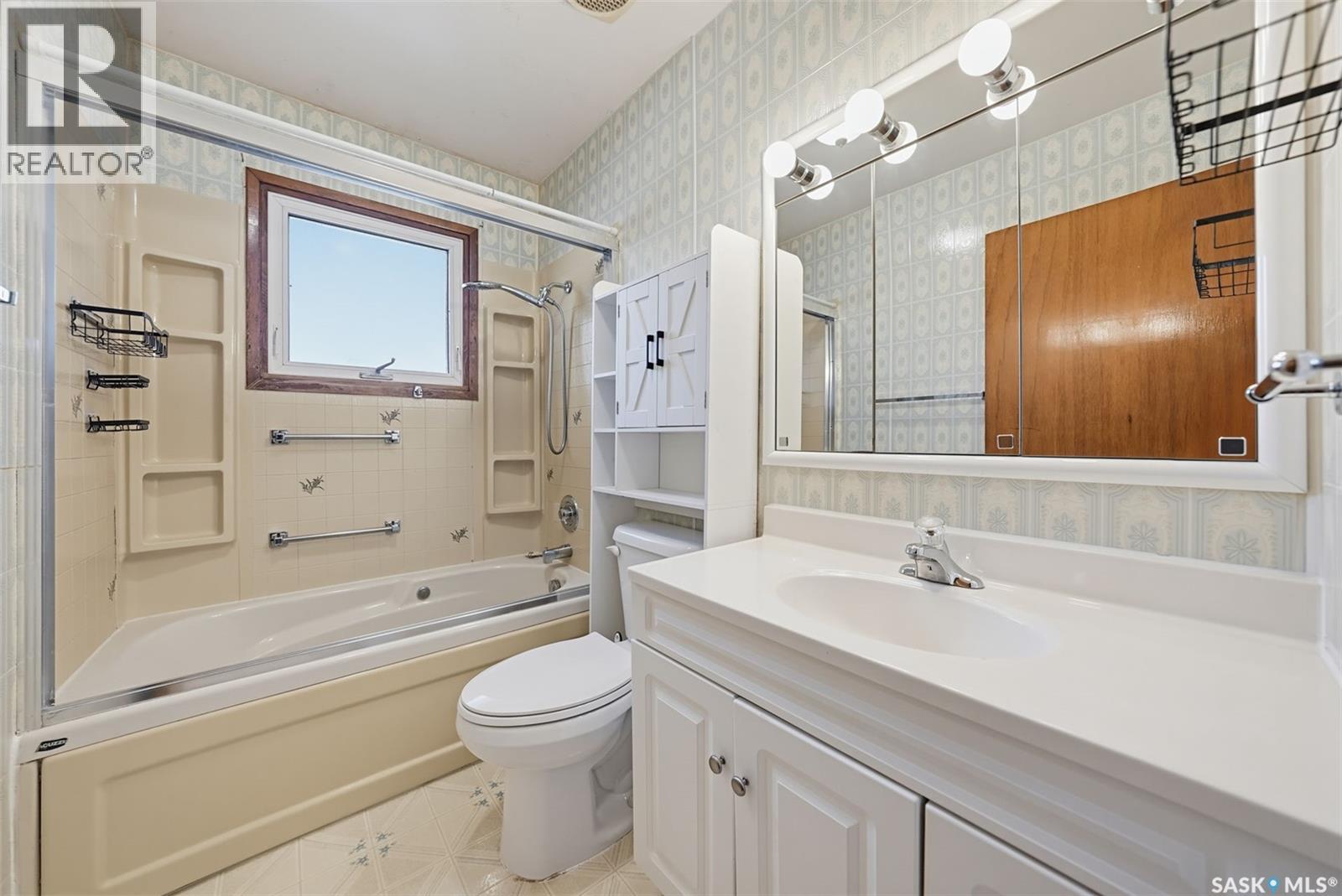 404 5th AVENUE E, Watrous — photo 14