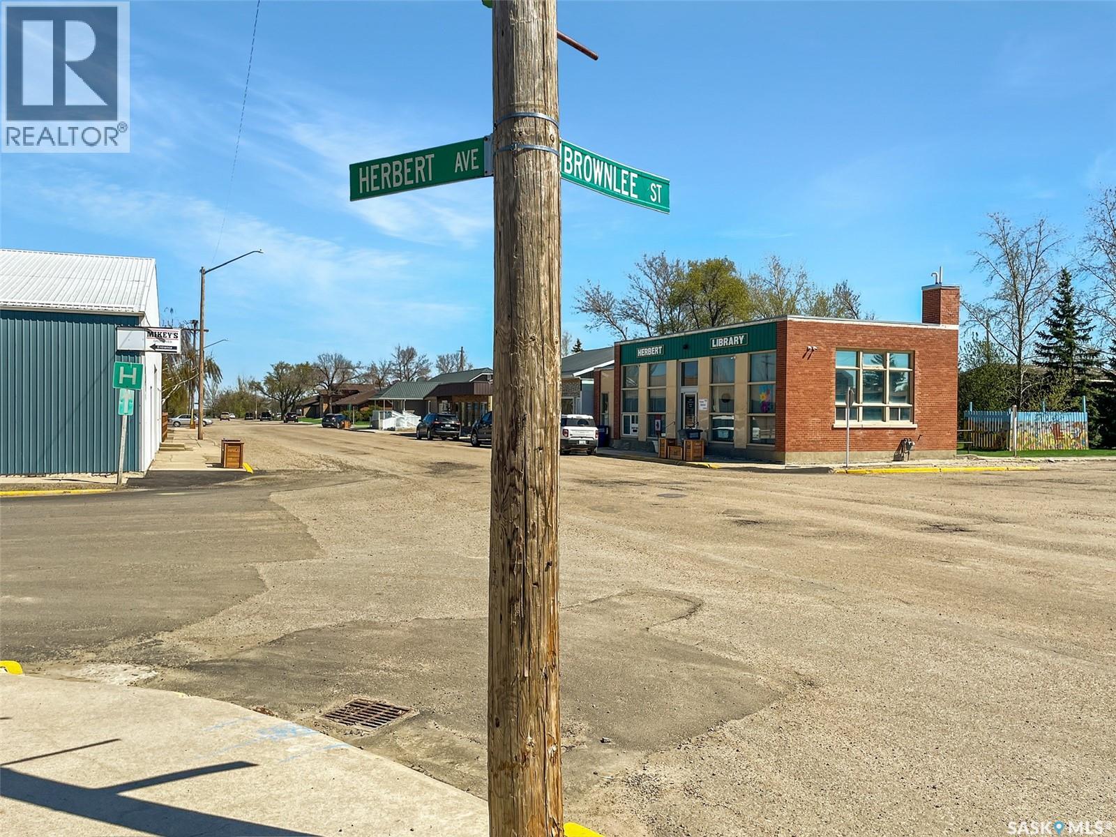 606 Herbert AVENUE, Herbert — photo 10