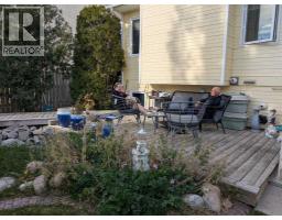 Den - 1009 22 Avenue, Coaldale, AB T1M1B6 Photo 10