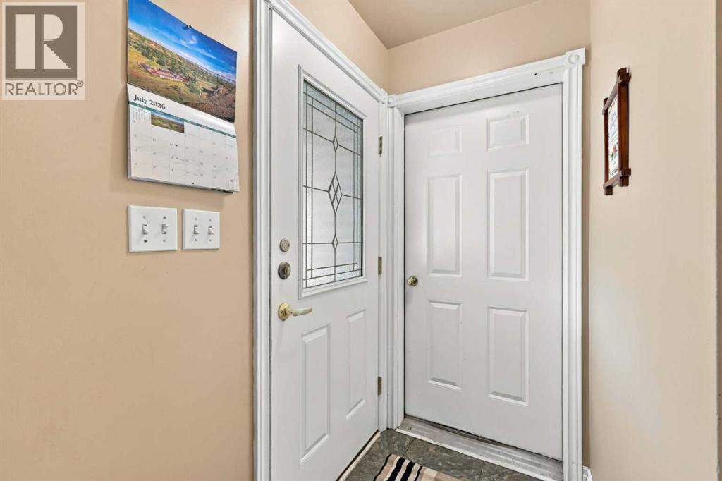 3000 35 Street, Ponoka — photo 3
