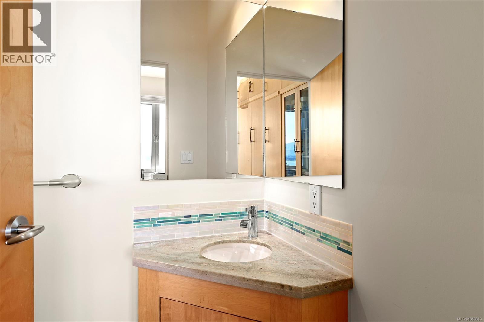 1164 Yates Rd, Comox - Image 1