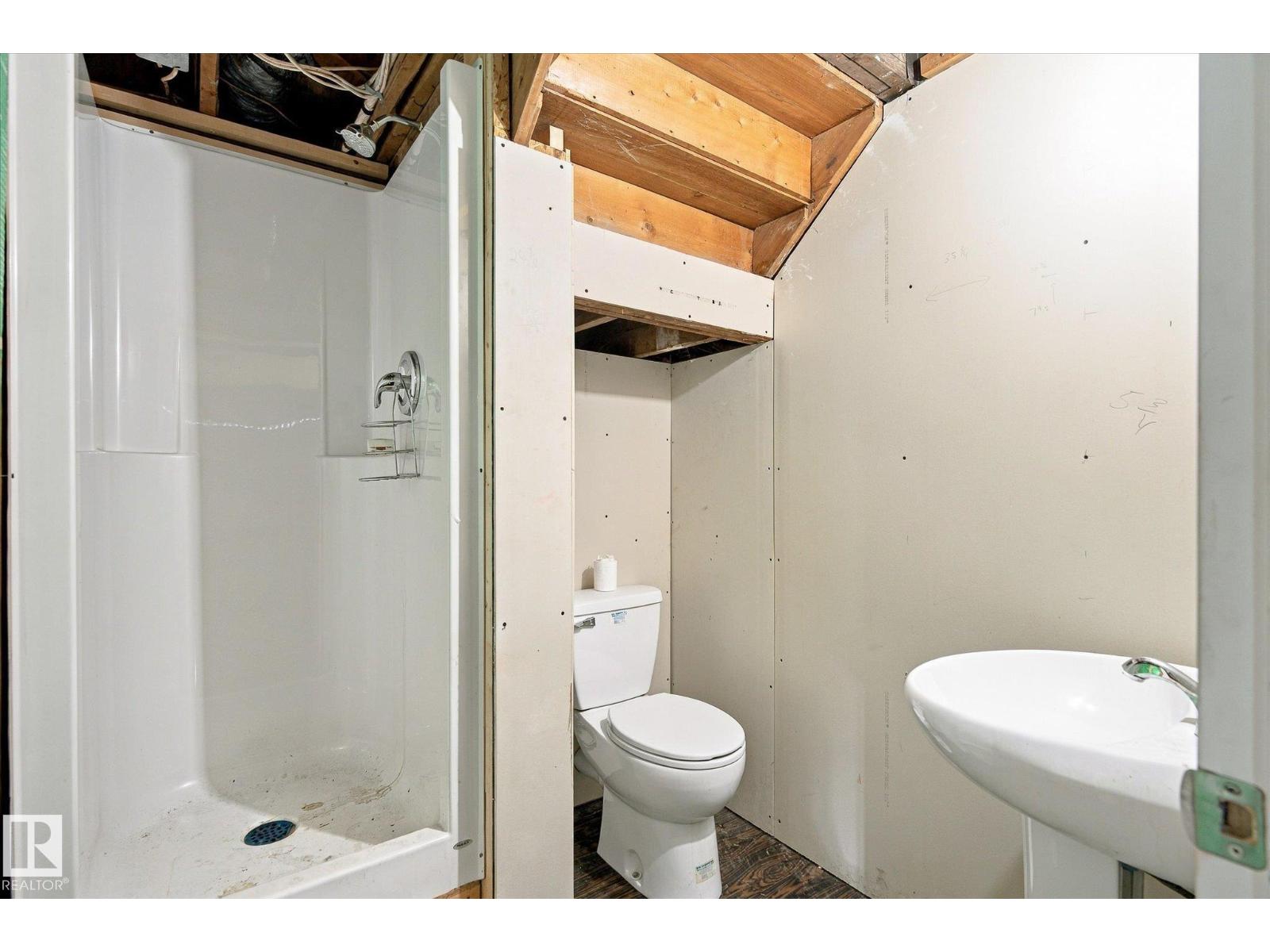 7308 77 ST NW, Edmonton — photo 32
