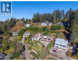 1164 Yates Rd, Comox, BC V9M3X3 Photo 19