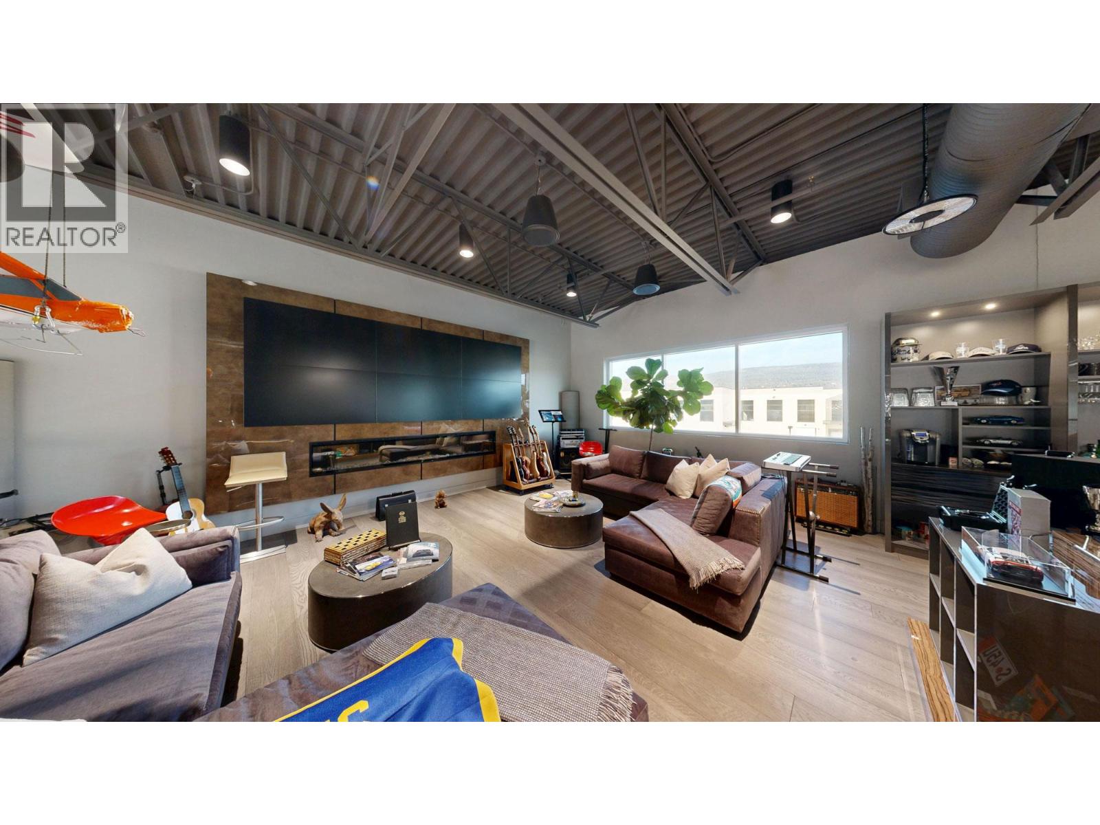 19 2110 Matrix Crescent, Kelowna