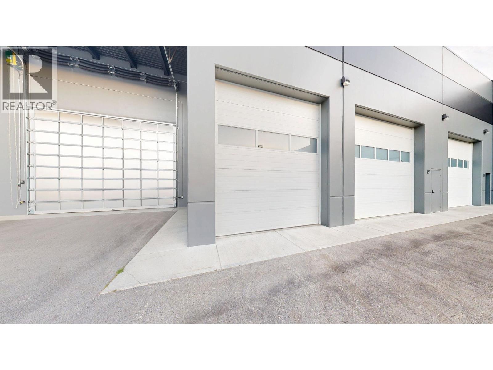 19 2110 Matrix Crescent, Kelowna
