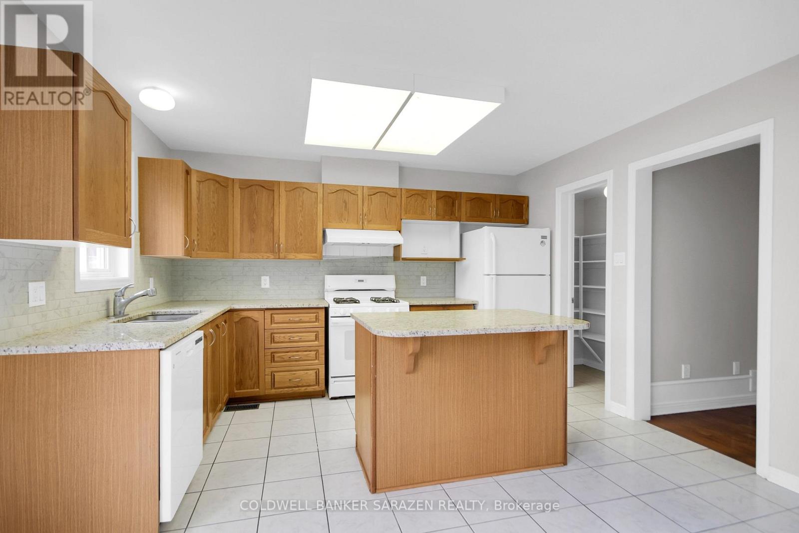 42 COLCHESTER SQUARE, Ottawa — photo 10