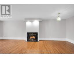 Dining room - 42 Colchester Square, Ottawa, ON K2K2X4 Photo 6