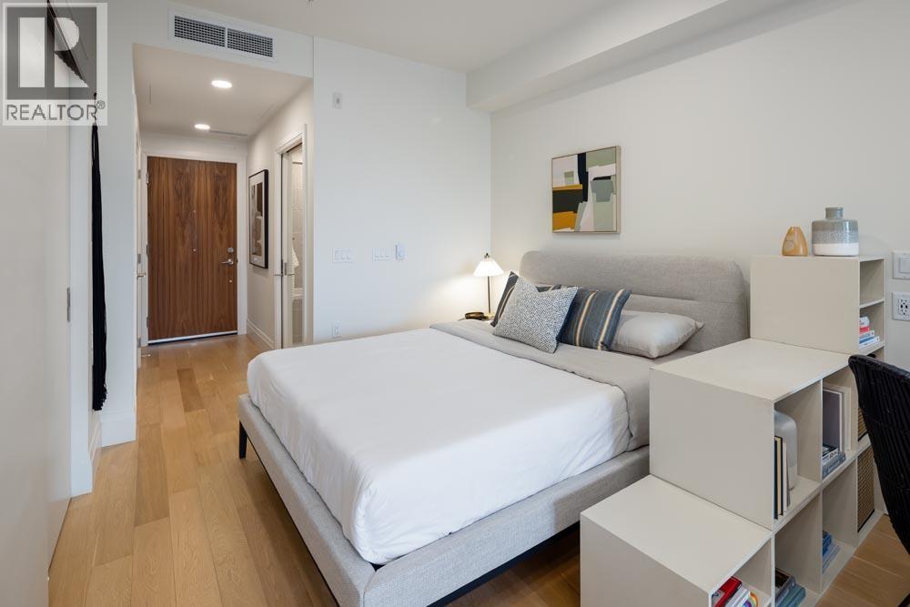 410 2550 GARDEN DRIVE, Vancouver - Image 1