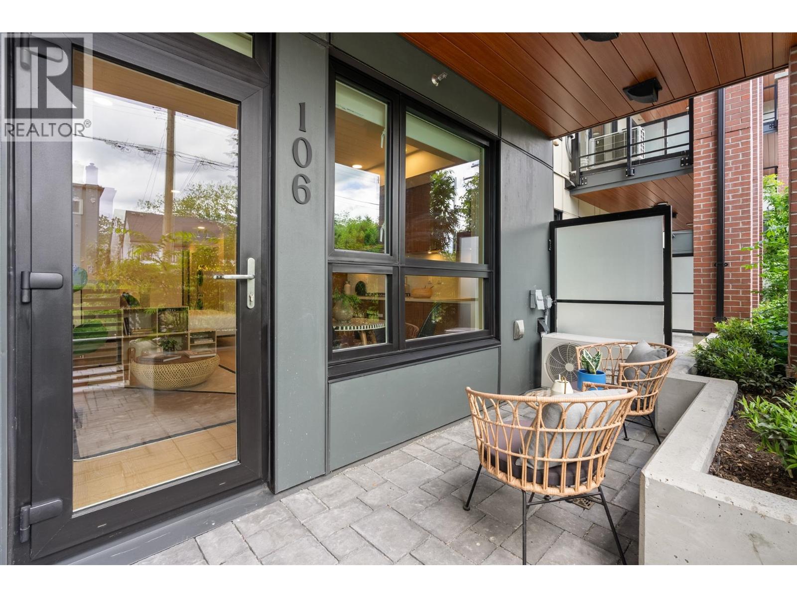 106 2550 GARDEN DRIVE, Vancouver - Image 1