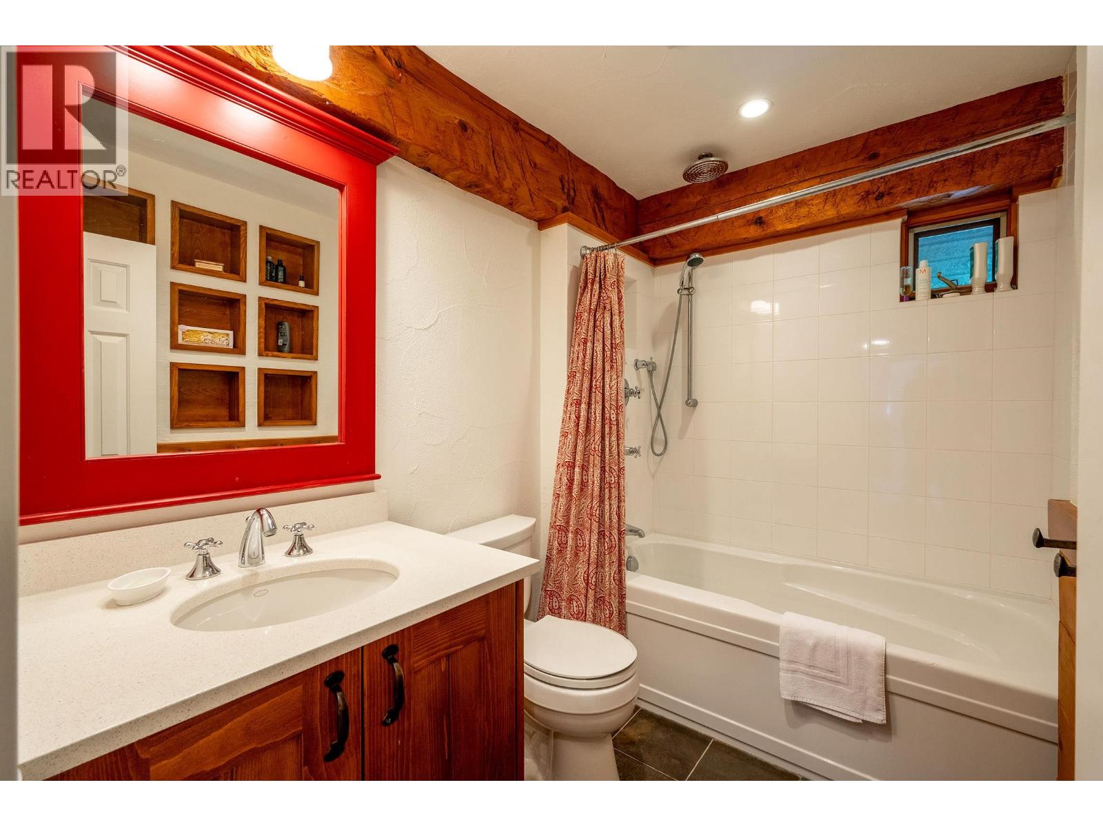 6416 LINKSIDE ROAD, Whistler - Image 1