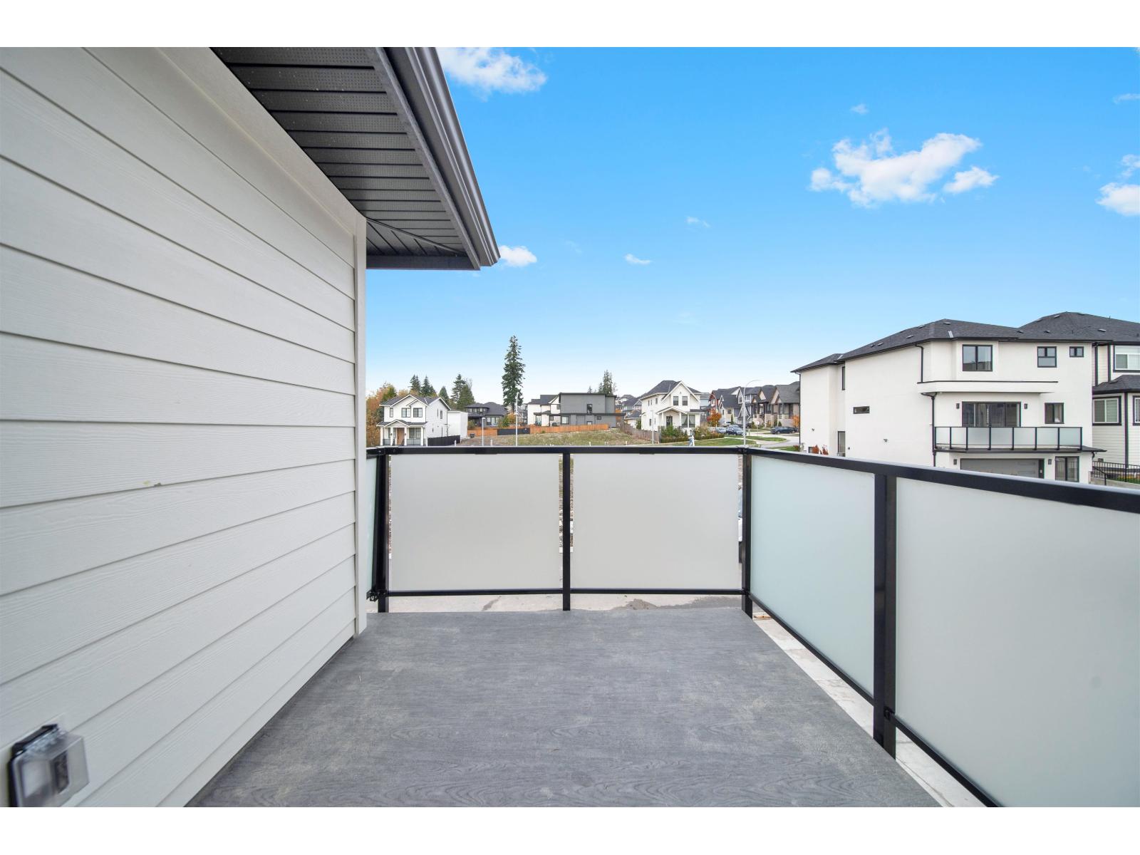 16477 20 AVENUE, Surrey - Image 1