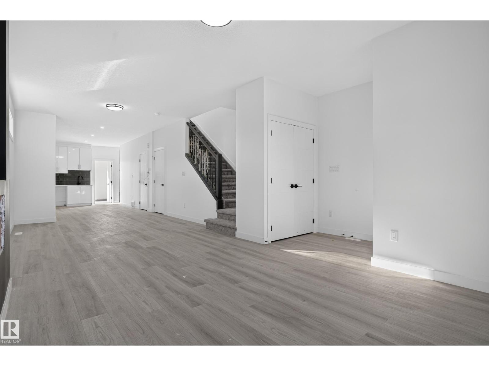 3605 112 AV NW NW, Edmonton — photo 6