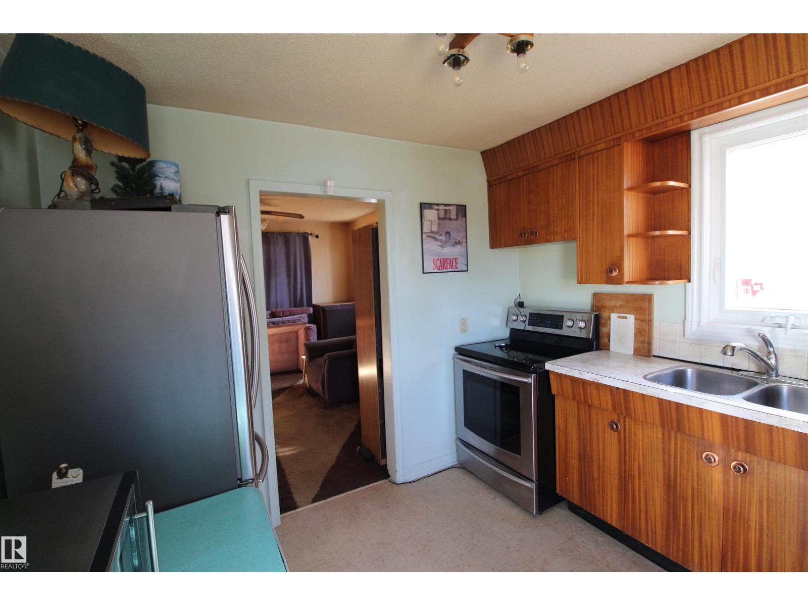12032 69 ST NW, Edmonton — photo 12