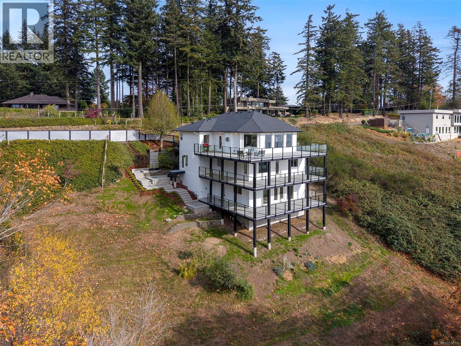1161 Moore Rd, Comox - Image 1