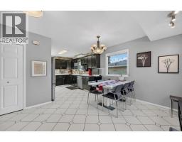 Kitchen - 1184 Northmount Drive Nw, Calgary, AB T2L0C7 Photo 9