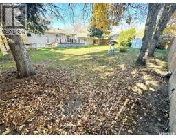 236 13th Street Ne, Weyburn, SK S4H1L2 Photo 23