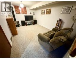 236 13th Street Ne, Weyburn, SK S4H1L2 Photo 19