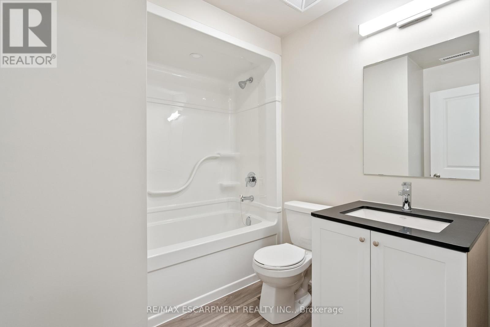 UP 09 - 50 HERRICK AVENUE, St. Catharines (Oakdale) — photo 10
