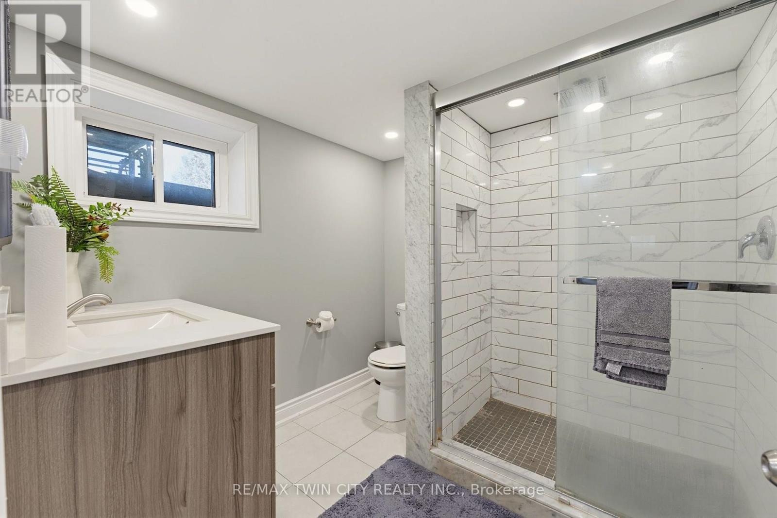 38 Varadi Avenue, Brantford, ON photo 20