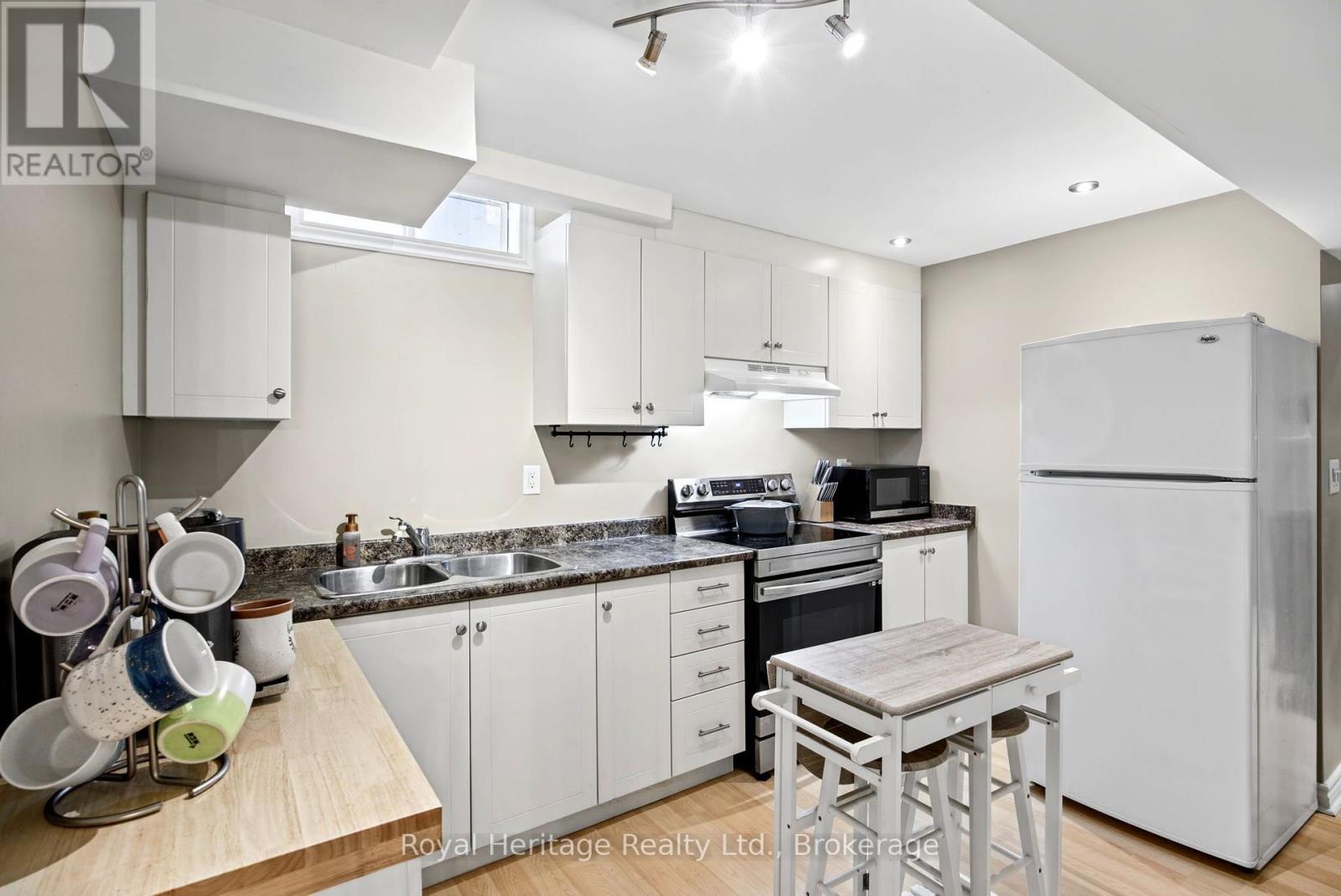 65 CRANBORNE CRESCENT - 23