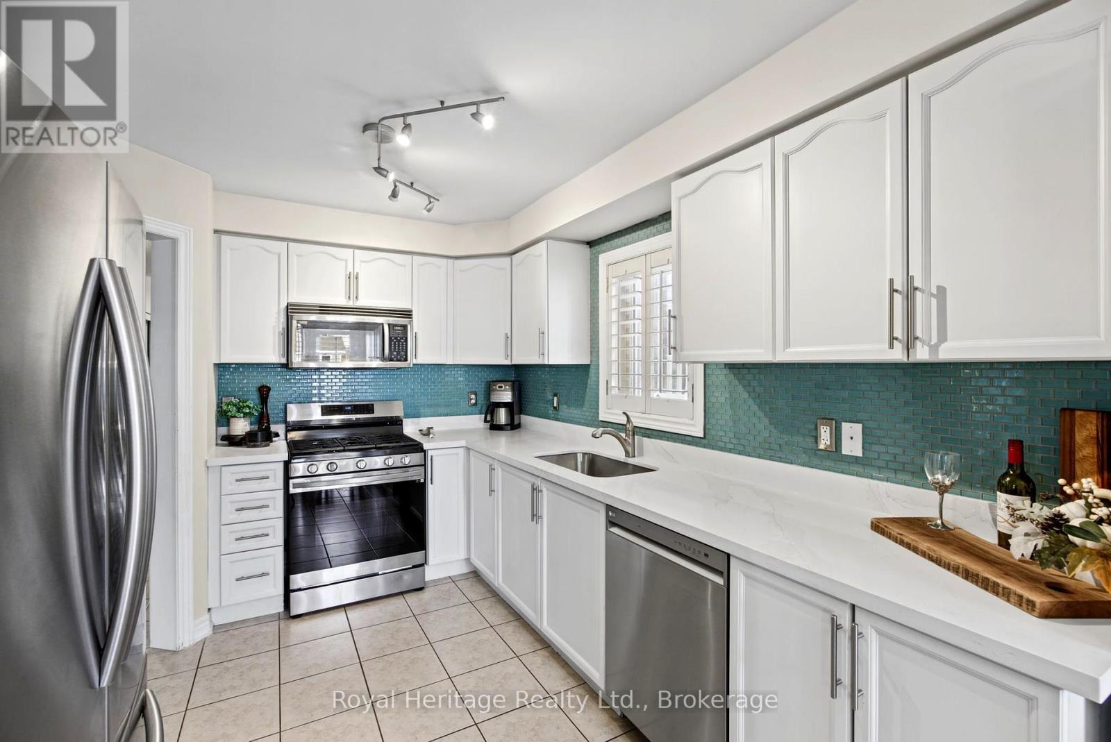 65 CRANBORNE CRESCENT - 7