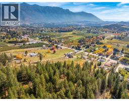 2812 Highway 3, Creston, BC V0B1G1 Photo 38