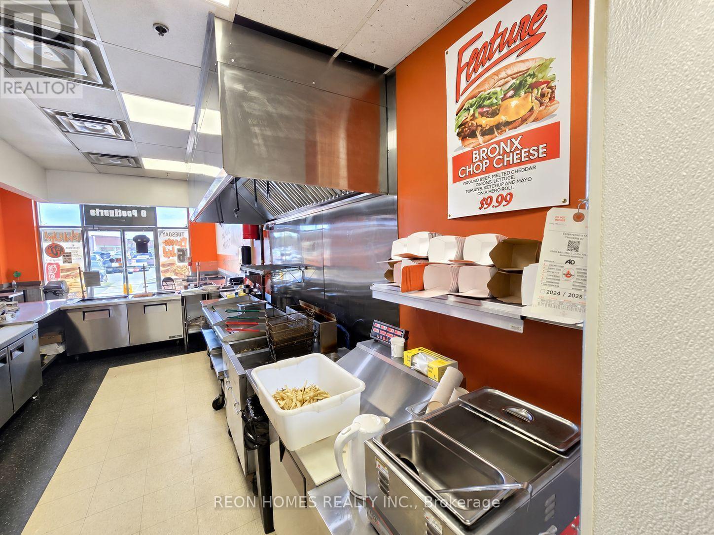 15480 BAYVIEW AVENUE, Aurora (Bayview Wellington) — photo 8