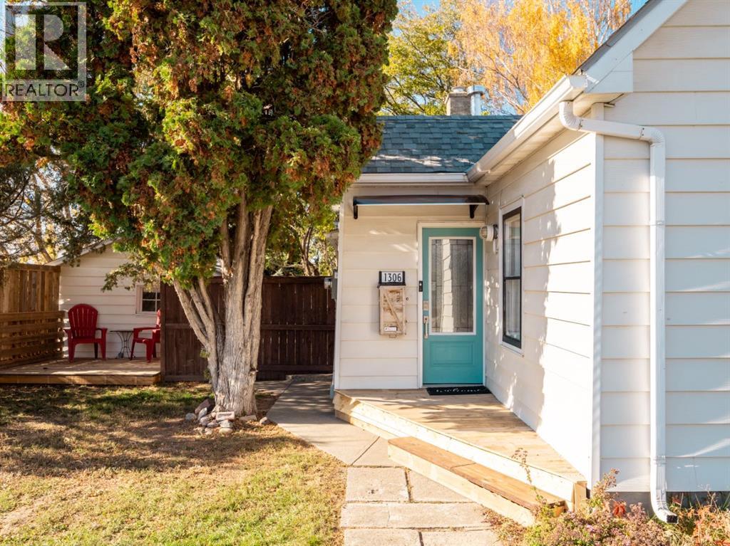 1306 9 Street N, Lethbridge, Alberta, T1H1Z9