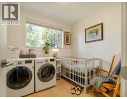 1306 9 Street N, Lethbridge, AB T1H1Z9 Photo 7