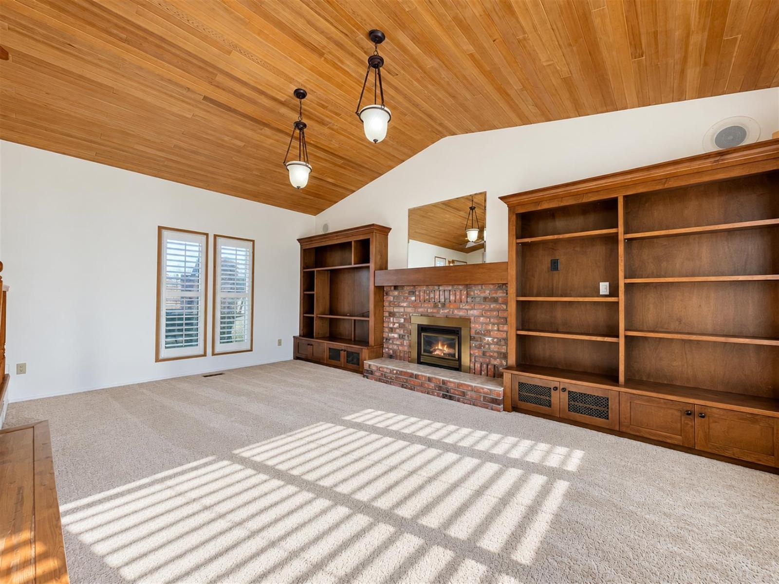 33522 BLUEBERRY DRIVE, Mission - Image 1