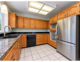 33522 Blueberry Drive, Mission, BC V2V6E7 Photo 14