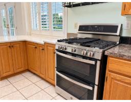 33522 Blueberry Drive, Mission, BC V2V6E7 Photo 13