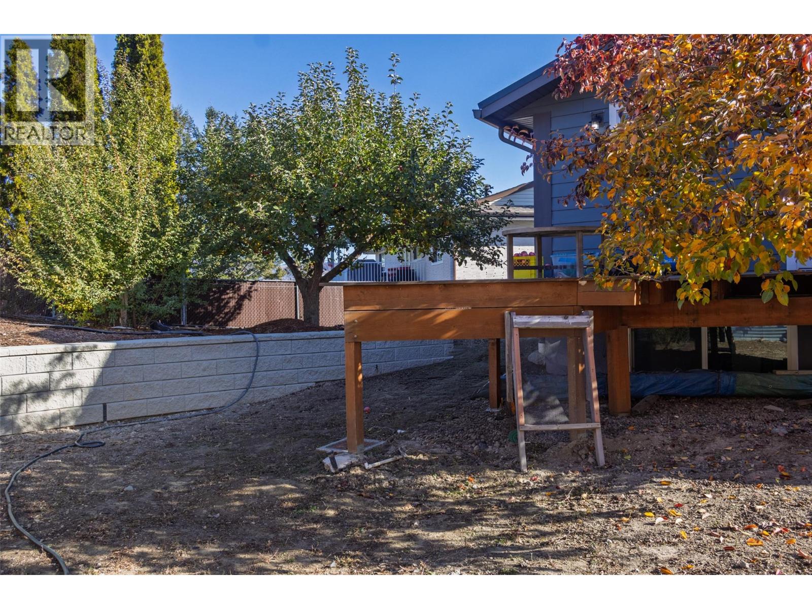 325 Whiteshield Crescent - 21