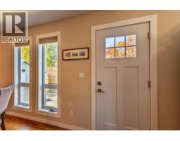 325 Whiteshield Crescent, Kamloops, BC V2E1G3 Photo 16
