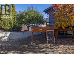 325 Whiteshield Crescent, Kamloops, BC V2E1G3 Photo 21