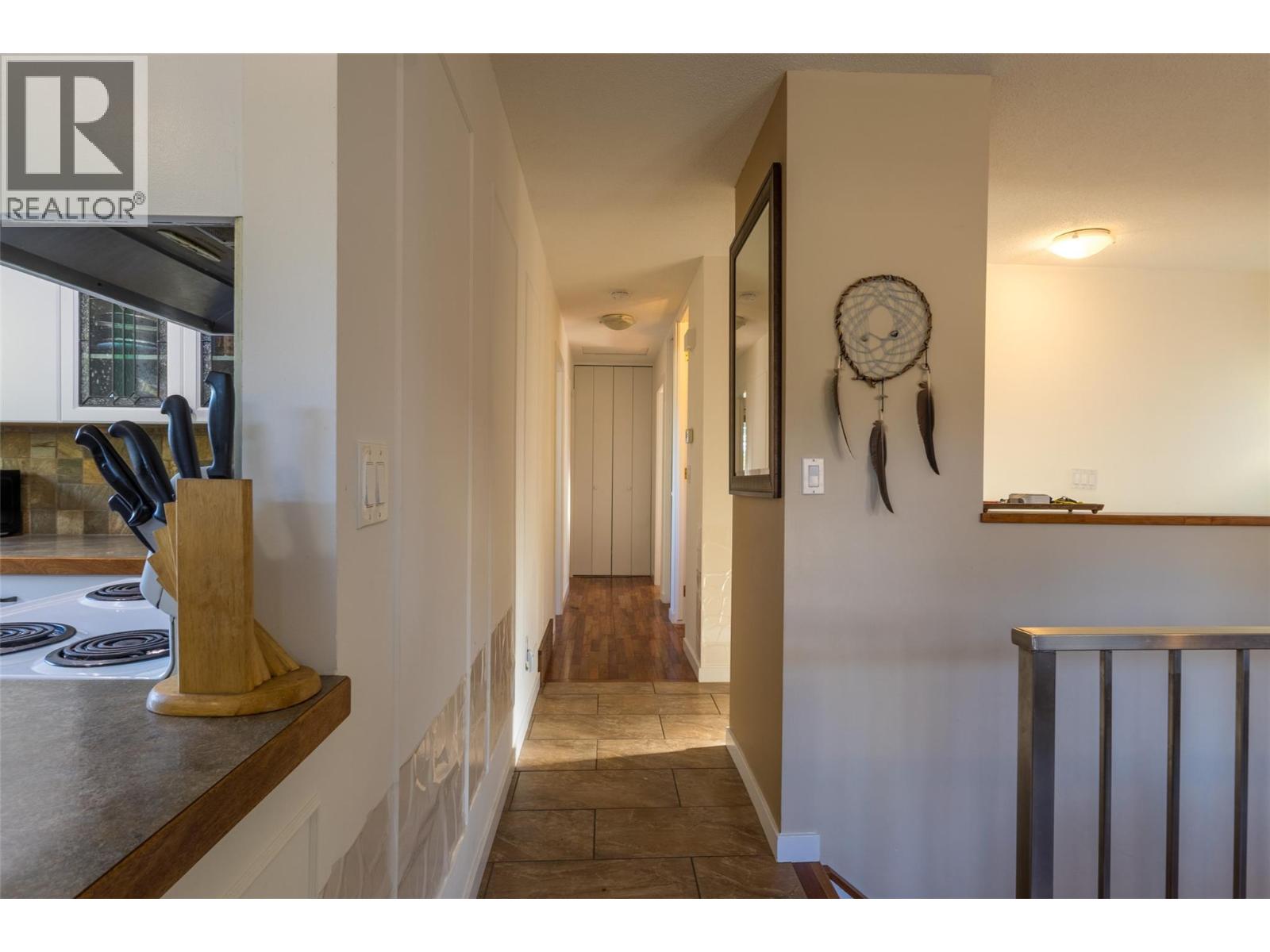 325 Whiteshield Crescent - 27