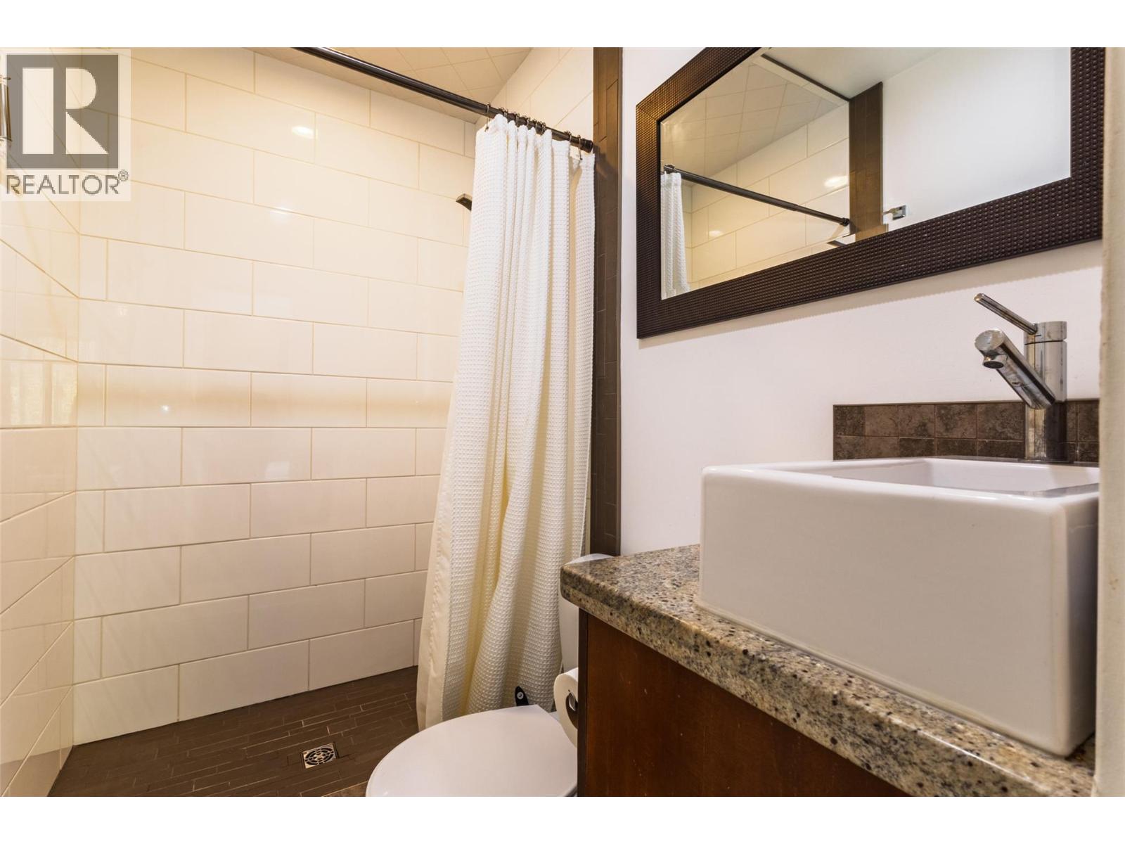 325 Whiteshield Crescent - 36