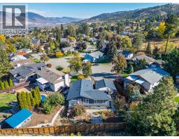 325 Whiteshield Crescent, Kamloops, BC V2E1G3 Photo 47